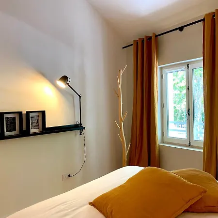 Superbe Grande Maison - Amis - Familles - Entreprises Bed and Breakfast *